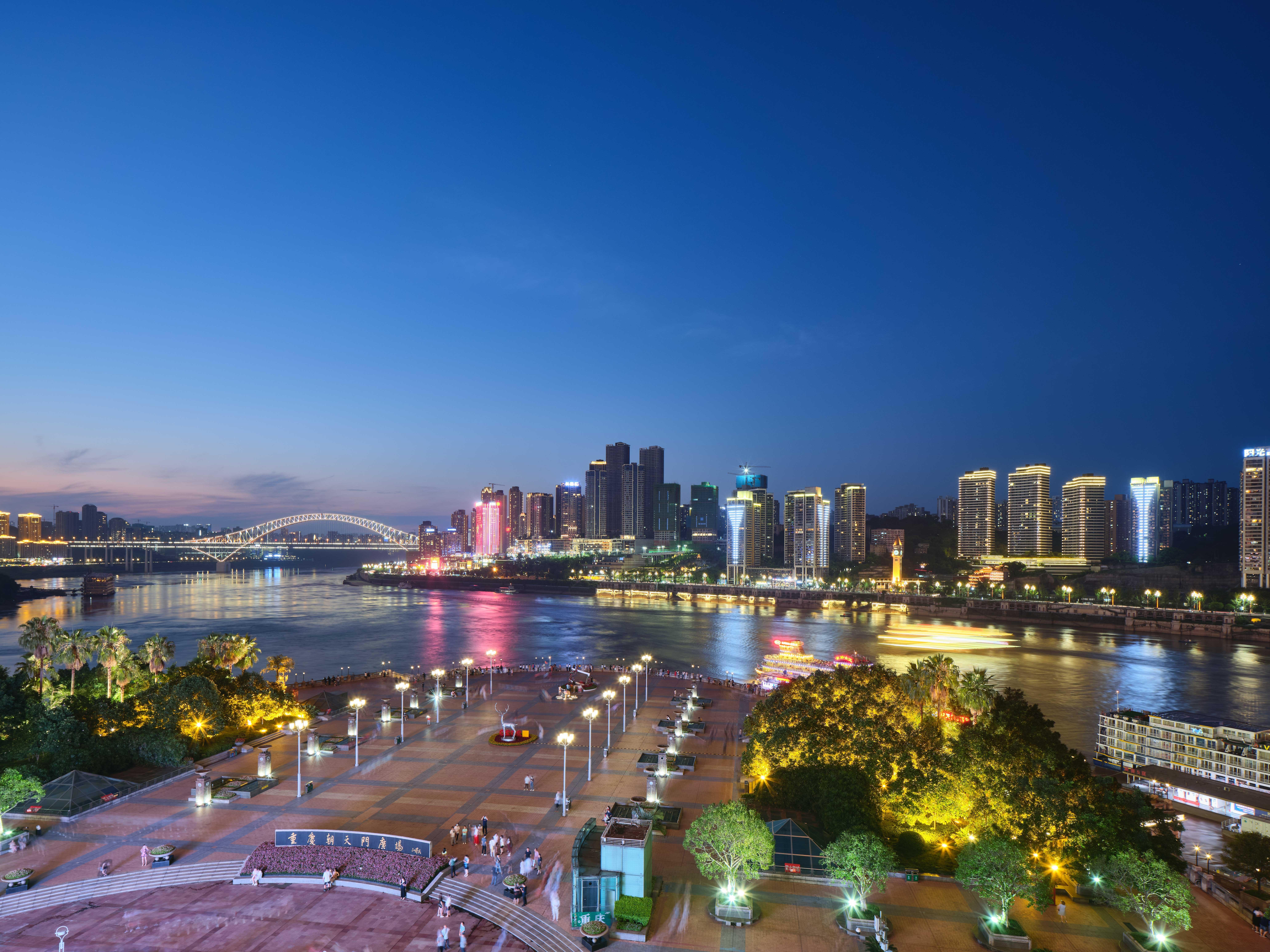 Intercontinental Chongqing Raffles City By Ihg מראה חיצוני תמונה