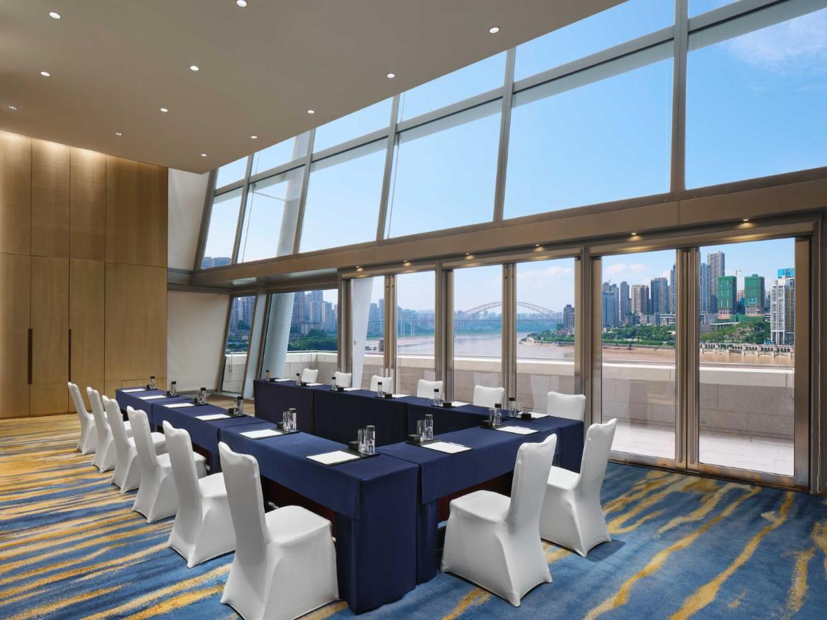 Intercontinental Chongqing Raffles City By Ihg מראה חיצוני תמונה