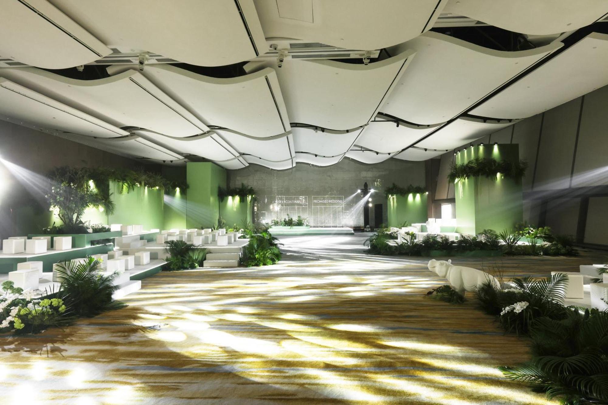 Intercontinental Chongqing Raffles City By Ihg מראה חיצוני תמונה