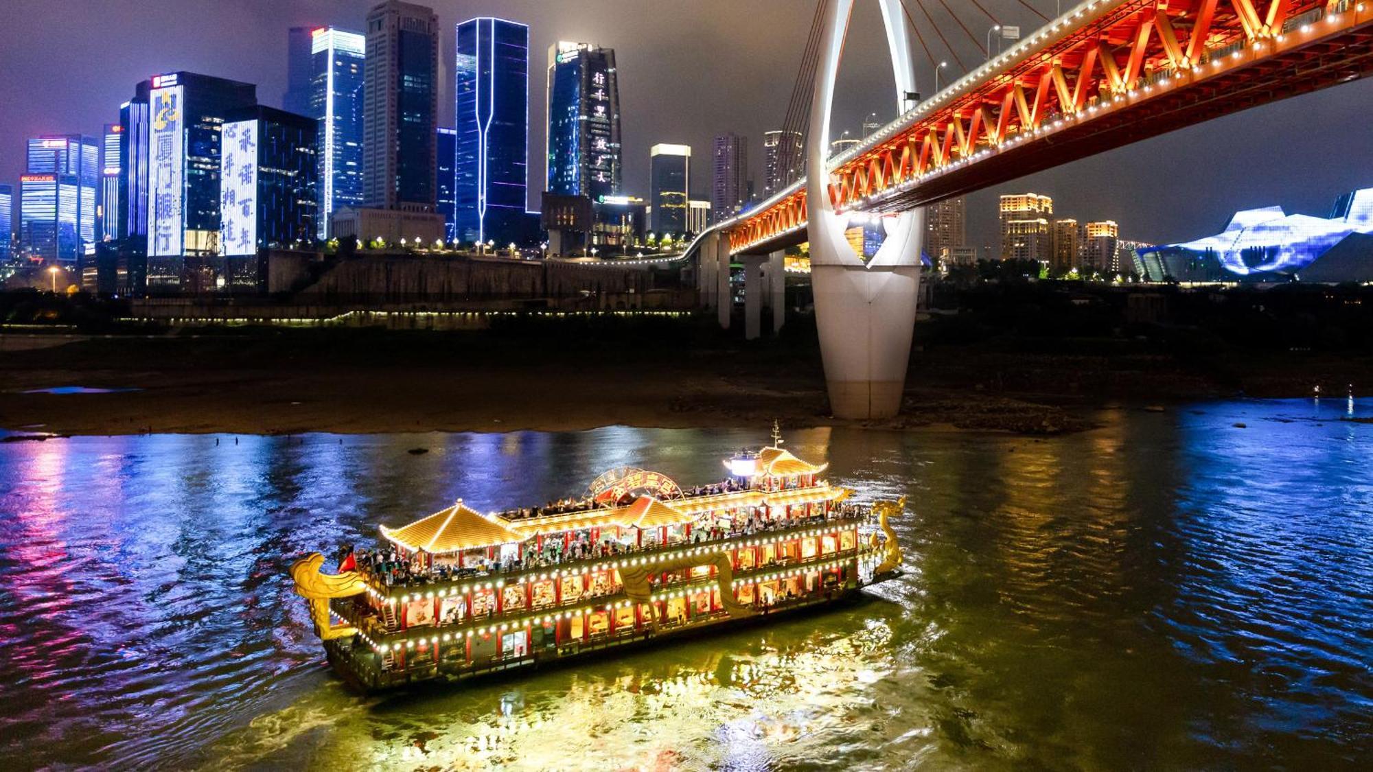 Intercontinental Chongqing Raffles City By Ihg מראה חיצוני תמונה